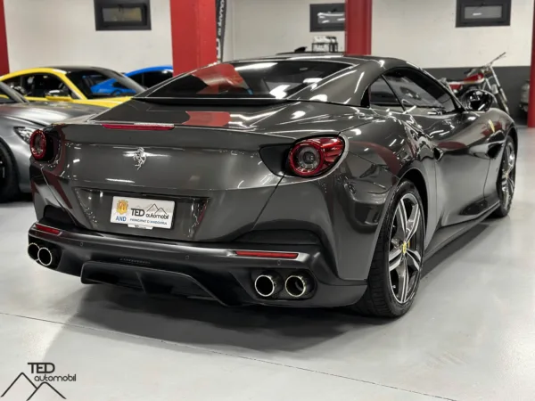 Ferrari Portofino 600cv Gris 06