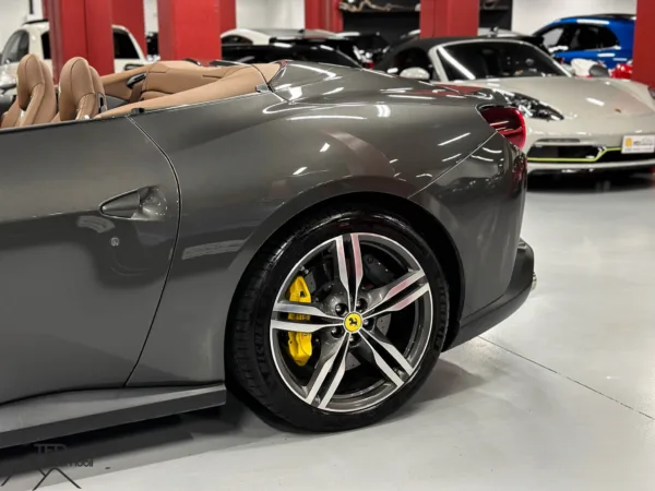 Ferrari Portofino 600cv Gris 09