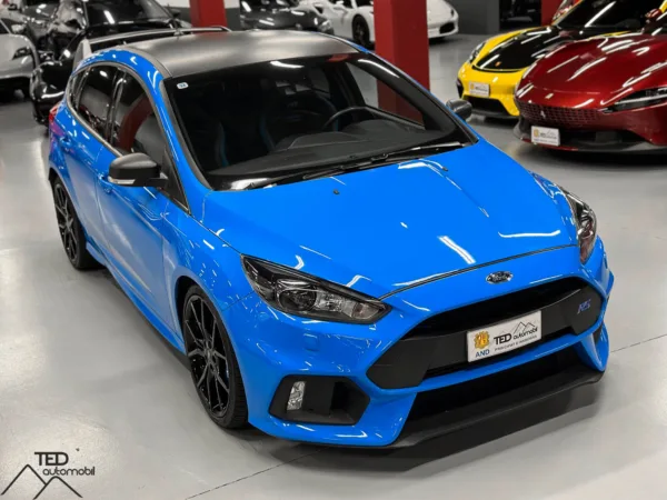 Ford Focus RS Performance 350cv 04