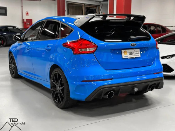 Ford Focus RS Performance 350cv 09