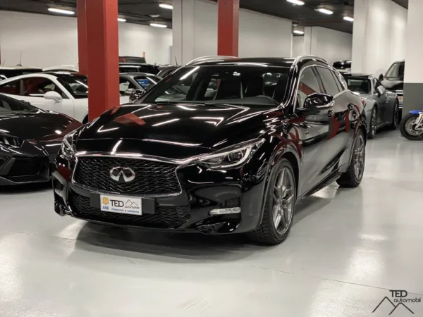 Infiniti Q30 S 4x4 211cv Principale