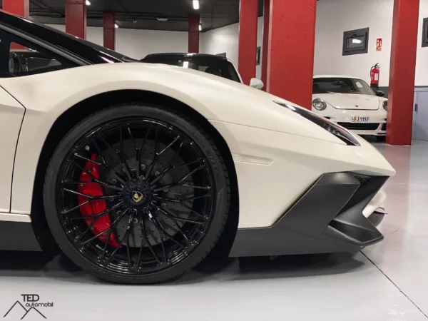 Lamborghini Aventador SV Roadster 750cv 07