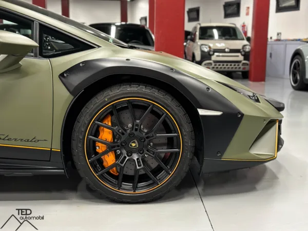 Lamborghini Huracan Sterrato V10 LP 610 4 05