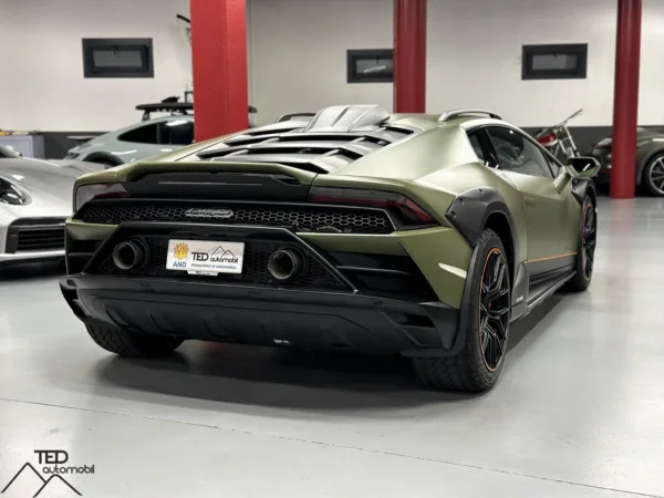 Lamborghini Huracan Sterrato V10 LP 610 4 06