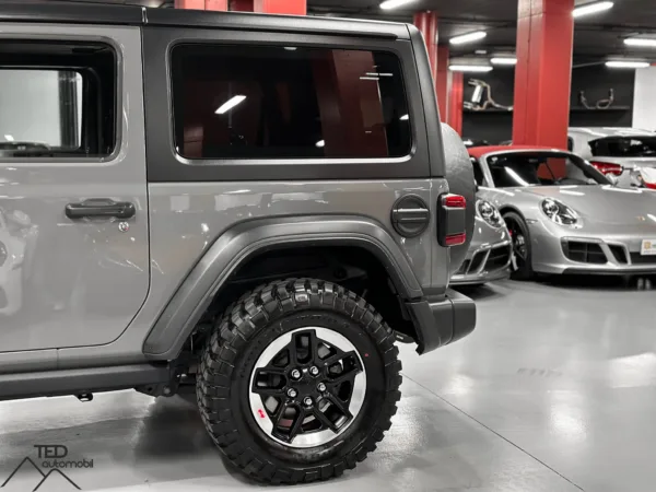 Jeep Wrangler JL Rubicon 272cv Gris Nardo Model 2021 10