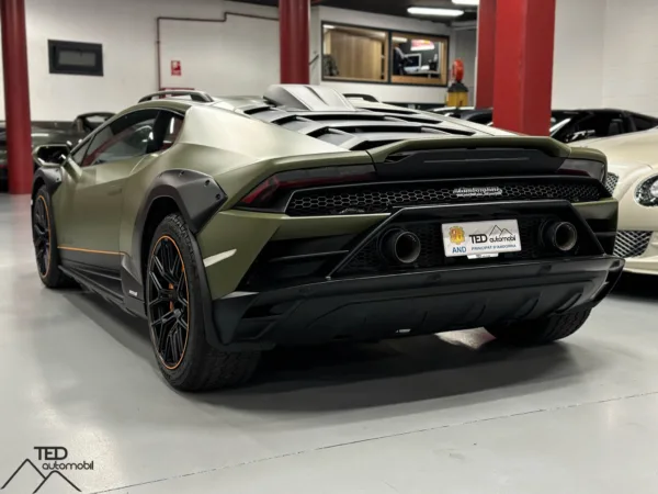 Lamborghini Huracan Sterrato V10 LP 610 4 08