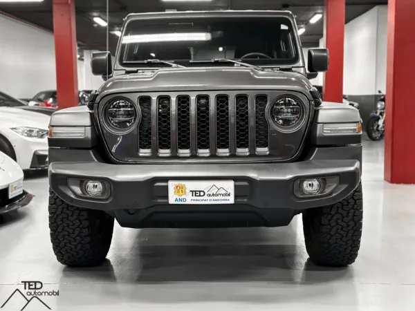 Jeep Wrangler JLU Rubicon 272cv Gris 02