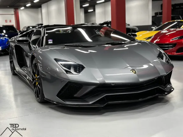 Lamborghini Aventador S Roadster 740cv 04