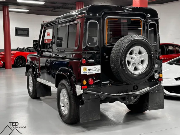 Land Rover Defender TD5 122cv 09