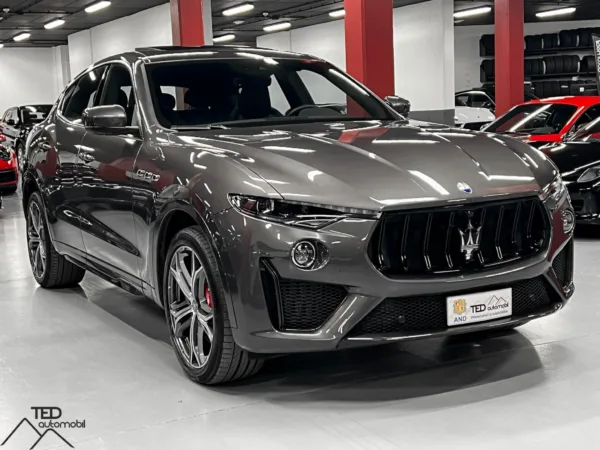 Maserati Levante Trofeo 580cv Gris 03