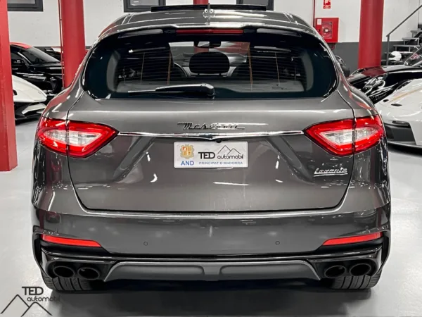 Maserati Levante Trofeo 580cv Gris 08