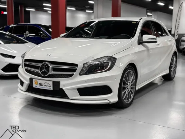 Mercedes A220 CDI Pack AMG 170cv Principale