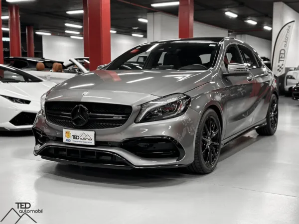 Mercedes A45 AMG 381cv Principale