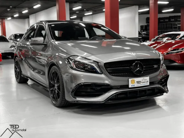 Mercedes A45 AMG 381cv 03