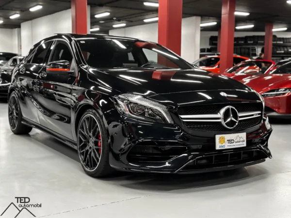 Mercedes A45 AMG 381cv 4 Matic 03