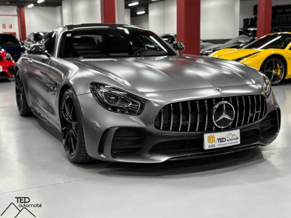 Mercedes AMG GT R 585cv 03