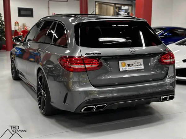 Mercedes C63s AMG 08