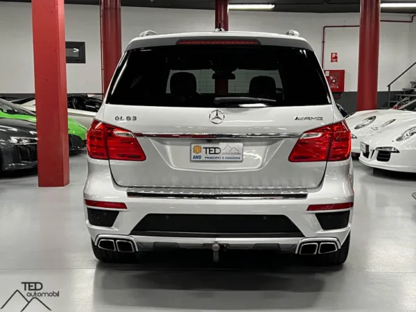 Mercedes GL 63 AMG 4 Matic 557cv 08