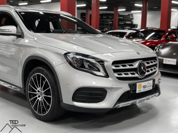 Mercedes GLA 220 4 Matic 184cv 05