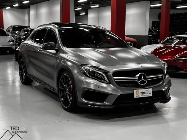 Mercedes GLA 45 AMG 360cv Exterior Carbono 03