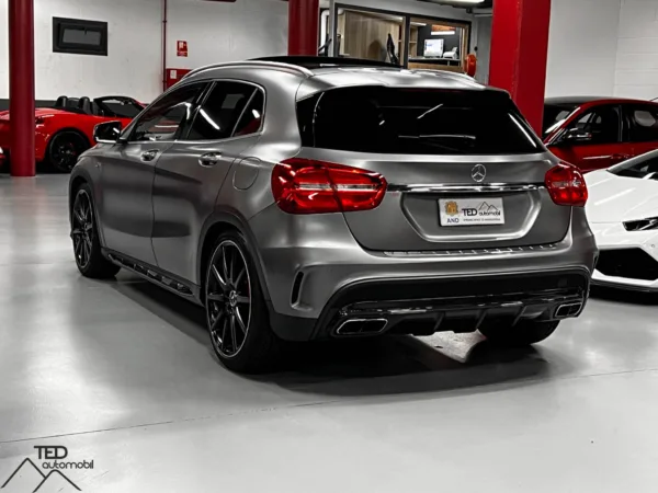 Mercedes GLA 45 AMG 360cv Exterior Carbono 08