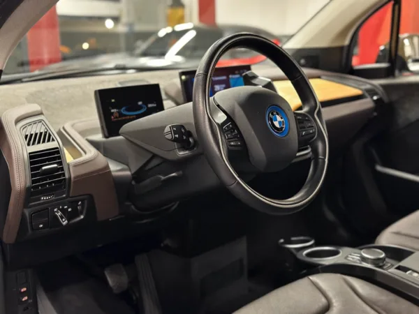 BMW i3s Electric 184cv 10