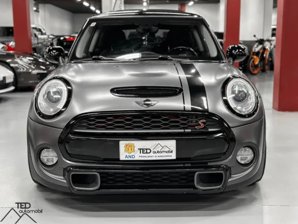 Mini Cooper S F56 2 0 192cv 02