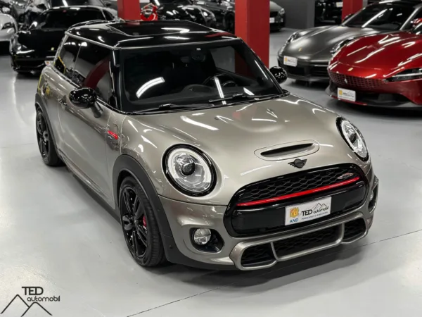 Mini Cooper S pack JCW canvi manual 190 CV 04