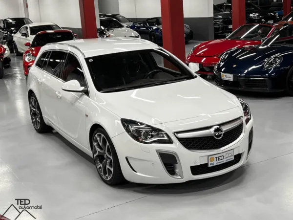 Opel Insignia OPC 4x4 325cv 03