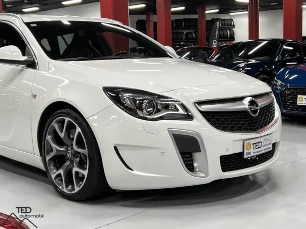 Opel Insignia OPC 4x4 325cv 04