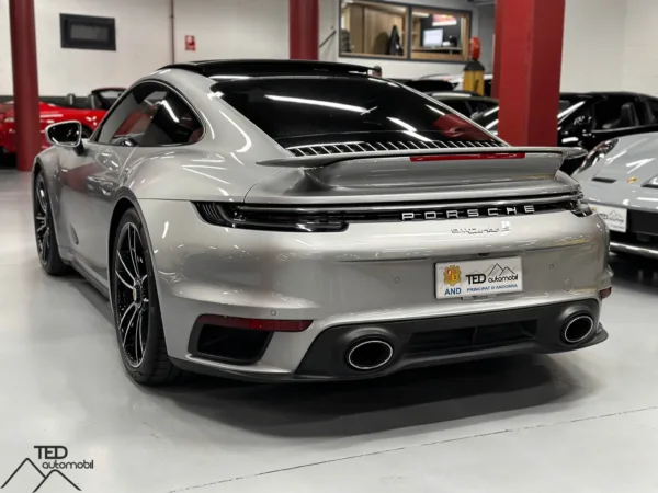 Porsche 911 992 Turbo S 650cv 08