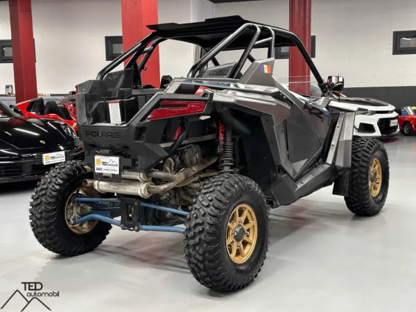 Polaris RZR PRO XP 1000 Gris 07