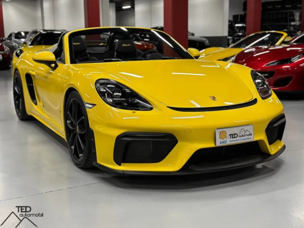 Porsche 718 Boxster Spyder 420cv Groc 03