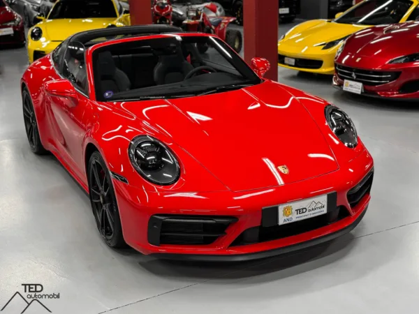 Porsche 911 992 Targa Carrera 4 GTS 480cv 04