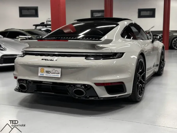 Porsche 911 992 Turbo S 650cv Aerokit Lift Gris 06