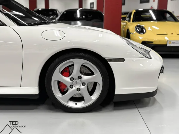 Porsche 911 996 Carrera 4 S 320cv 04