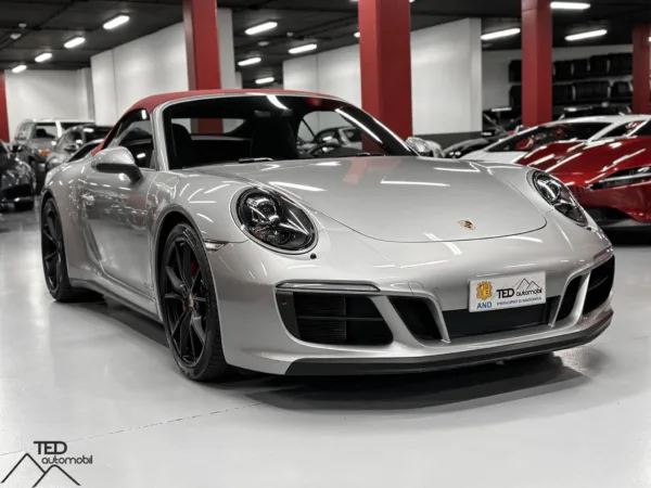 Porsche 911 Carrera 4 GTS 991 2 Cabriolet 450cv Gris Plata 03