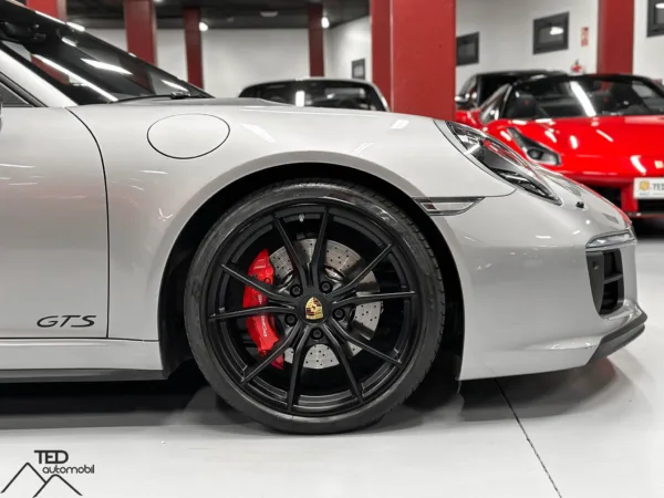 Porsche 911 Carrera 4 GTS 991 2 Cabriolet 450cv Gris Plata 06