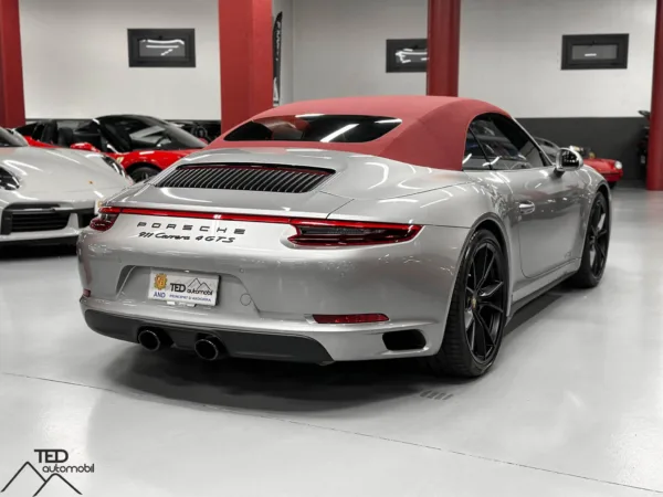 Porsche 911 Carrera 4 GTS 991 2 Cabriolet 450cv Gris Plata 08