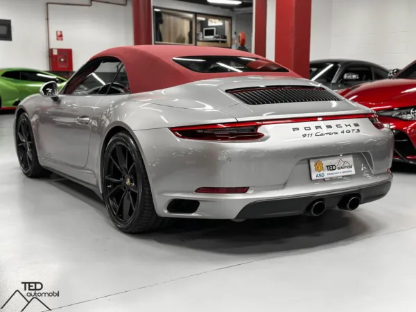 Porsche 911 Carrera 4 GTS 991 2 Cabriolet 450cv Gris Plata 10