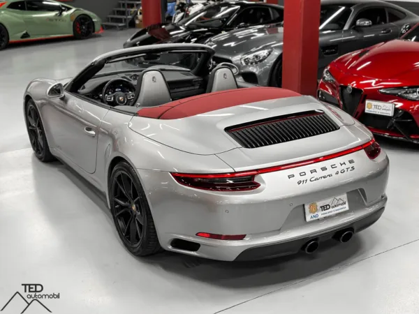 Porsche 911 Carrera 4 GTS 991 2 Cabriolet 450cv Gris Plata 12