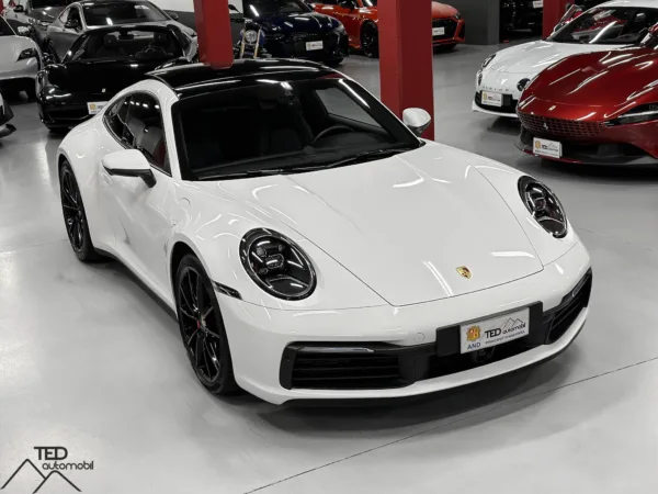 Porsche 911 Carrera 4 S 992 450cv 04