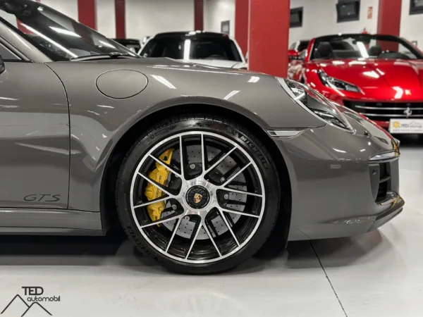 Porsche 911 Targa 4 GTS 450cv Ceramics 04