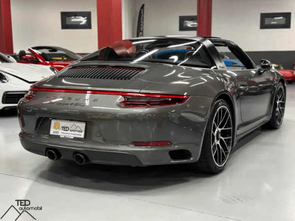 Porsche 911 Targa 4 GTS 450cv Ceramics 05