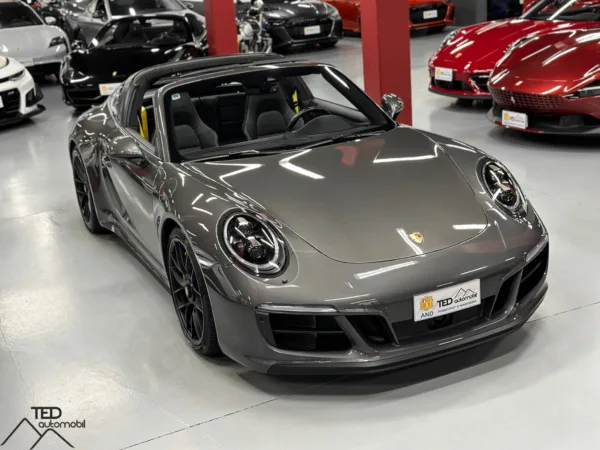 Porsche 911 Targa 4 GTS 450cv Model 2017 04