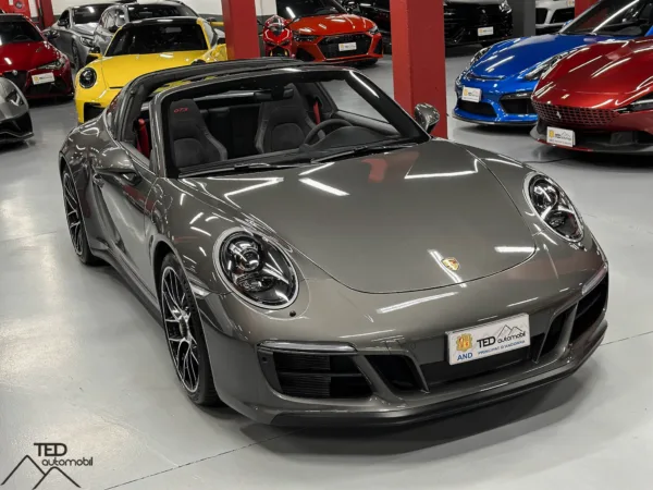 Porsche 911 Targa 4 GTS 450cv Model 2018 04