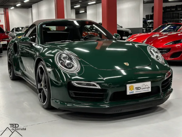 Porsche 911 Turbo 520cv Cabriolet British Racing Green 991 03