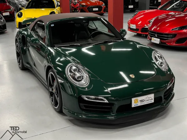 Porsche 911 Turbo 520cv Cabriolet British Racing Green 991 04