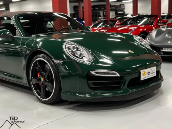 Porsche 911 Turbo 520cv Cabriolet British Racing Green 991 05