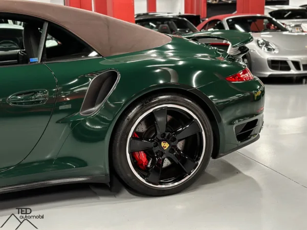 Porsche 911 Turbo 520cv Cabriolet British Racing Green 991 11